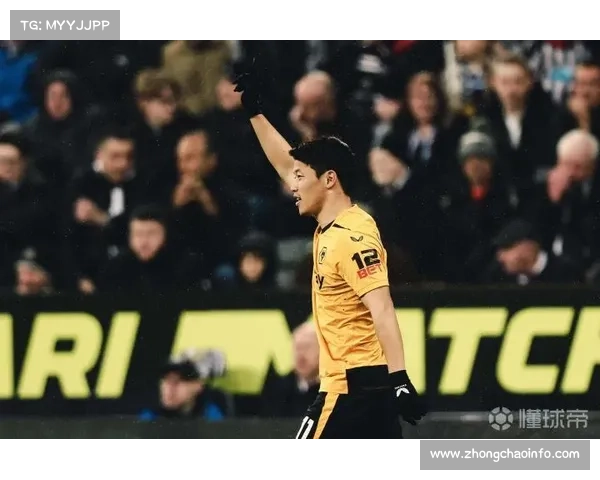 切尔西3-0完胜狼队,黄喜灿受困包夹无建树 切尔西3-0完胜狼队,黄喜灿受困包夹无建树